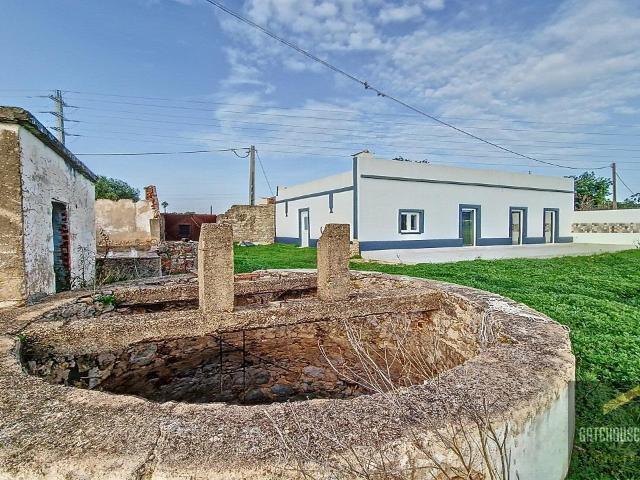 Moradia T3 no Algarve com 1,7 Hectares e Anexos, ideal para. 128m² Algoz e Tunes