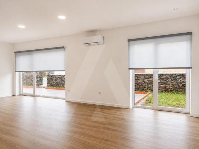 Moradia T3 nova com espaço exterior localizada em Águeda!