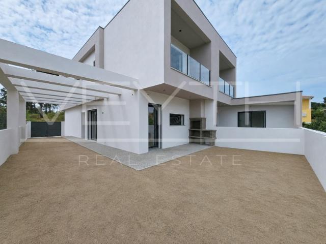 Moradia T3 Nova com Espaço Exterior | Pinhal do General