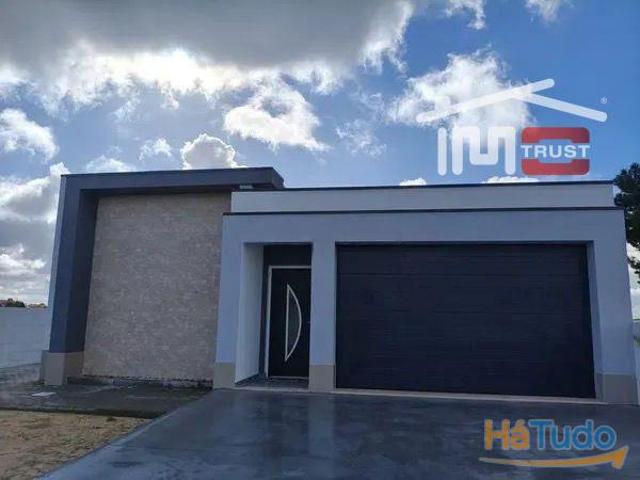 Moradia T3 Nova com Piscina Opcional | Lote 302 m² | Marinhais Urbanização Tranquila | 26084071358