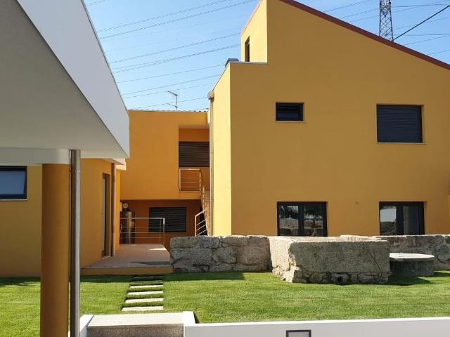 Moradia T3 Nova em Nogueira – Maia 222m² Castêlo da Maia
