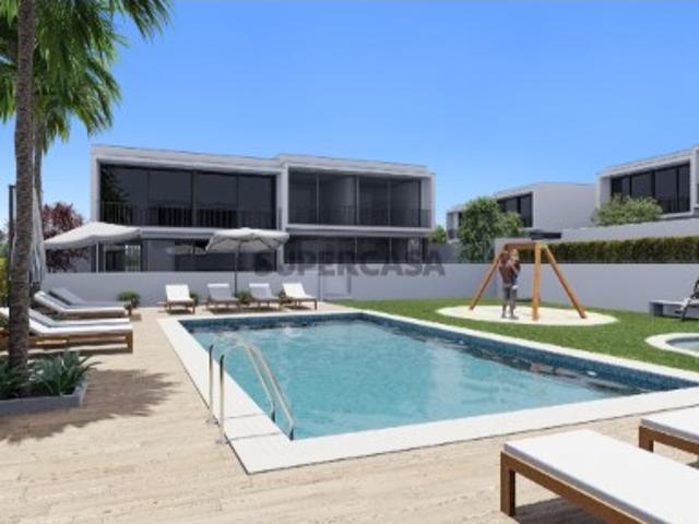 Moradia T3 Nova Junto à Praia de Vila Chã em Vila do Conde