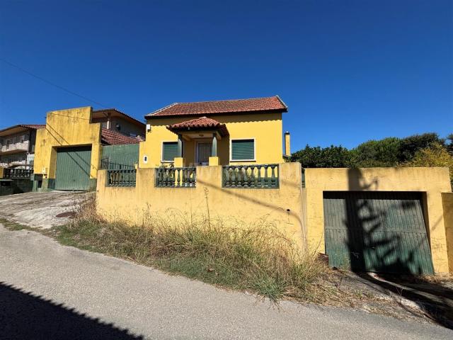 Moradia T3 | Azoia 110m² Parceiros e Azoia