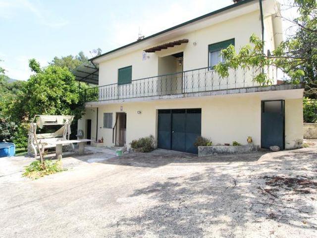 Moradia T3 a 15m de Vila Verde e 7min de Terras de Bouro Pi. 60m² Vila Verde e Barbudo