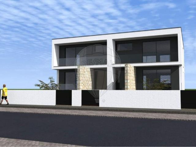 Moradia T3 à venda em Vila Verde