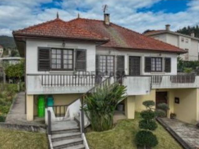 Moradia T3 à venda em Guimarães