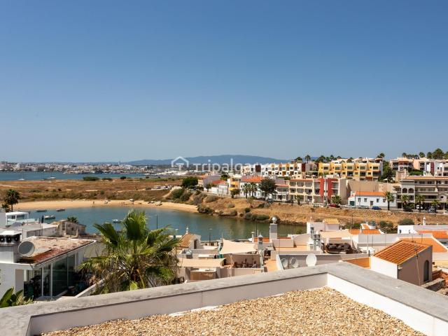 Moradia T3 à venda em Ferragudo, Lagoa Algarve 228m² Ferragudo