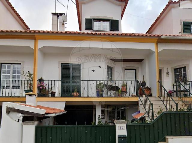 Moradia T3 à venda em Moledo 173m² da Lourinhã e Atalaia