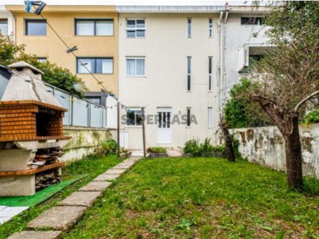 Moradia T3 à venda em Porto