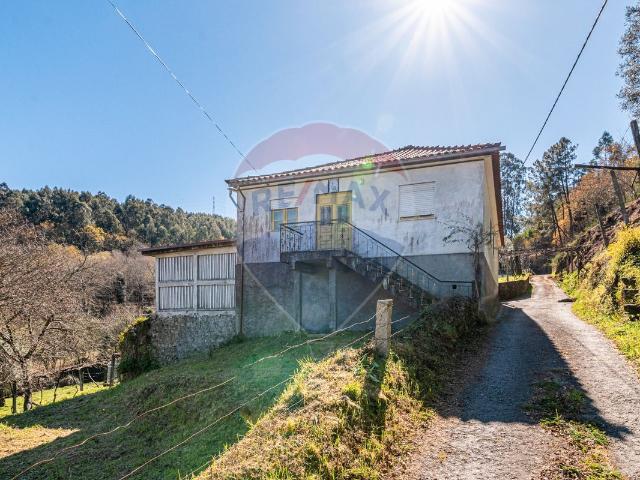 Moradia T3 à venda em Vila Verde
