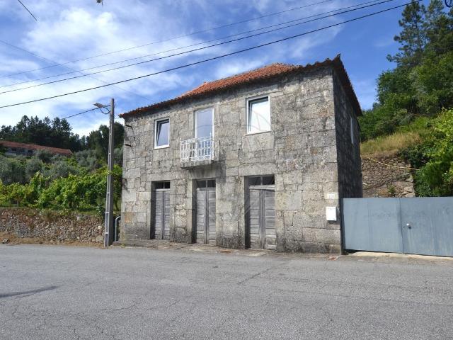 Moradia T3 à venda em Vouzela