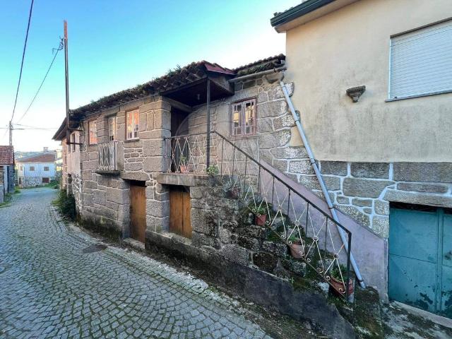 Moradia T3 à venda em Vouzela