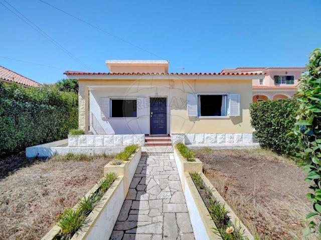 Moradia T3 à venda em Várzea de Sintra 775m² Sintra São Martinho