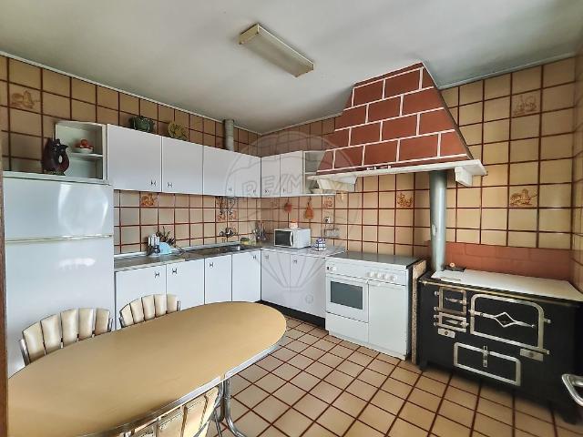Moradia T3 à venda em Vila Chă da Beira