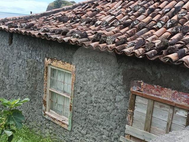 Moradia T3 à venda em Vila do Porto