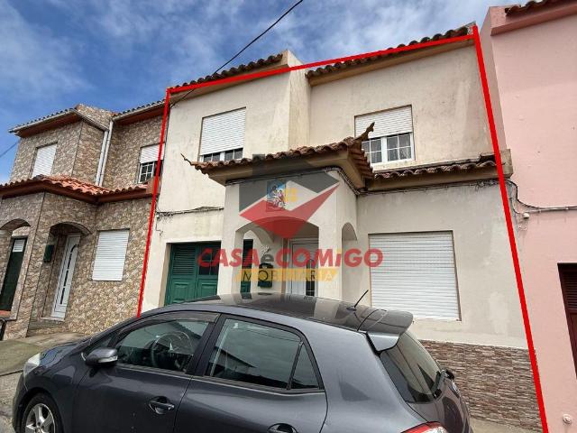 Moradia T3 à venda nos Arrifes