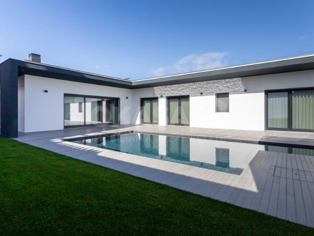 Moradia T3 em Aires, com piscina, Palmela
