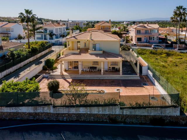 Moradia T3, Albufeira e Olhos de Água, Albufeira | BPI Expresso Imobiliário