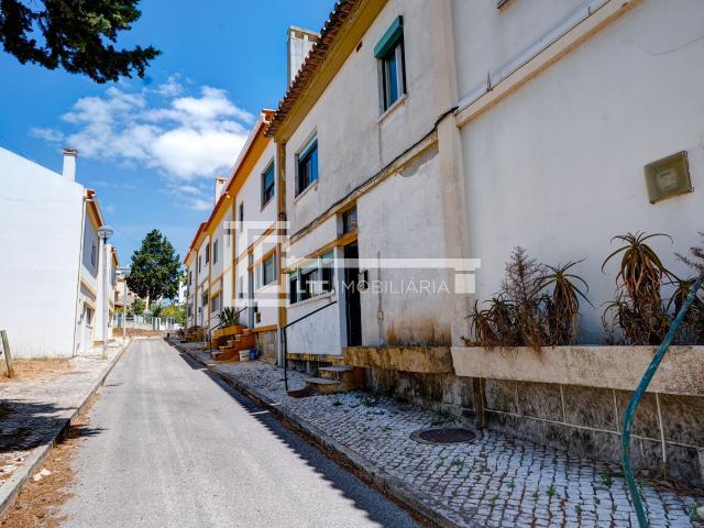 MORADIA T3 | BAIRRO DA PETROGAL | OPORTUNIDADE ÚNICA