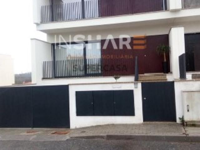 Moradia T3 Banda Prado Vila Verde