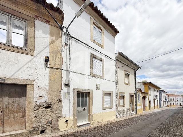 Moradia T3 C/3 Andares / Coração Histórico de Nisa 87m² Espírito Santo, Nossa Senhora da Graça e São Simão