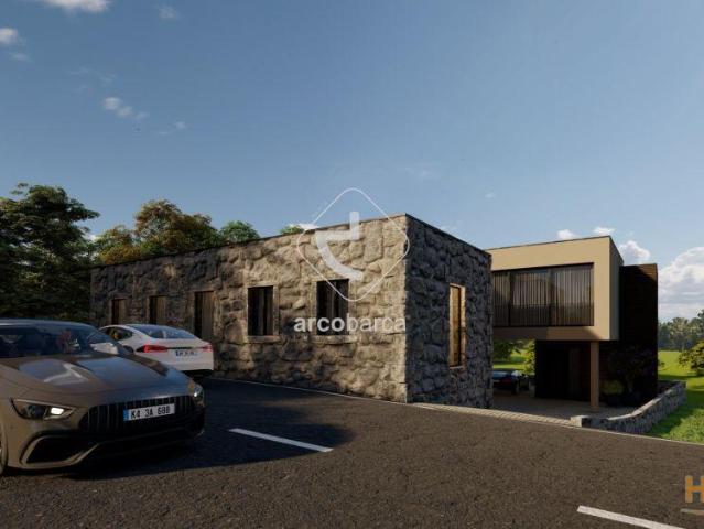 Moradia T3 c/ comércio p/recuperar com projecto arquitectura aprovado Correlhã Ponte de Lima | 25033510191