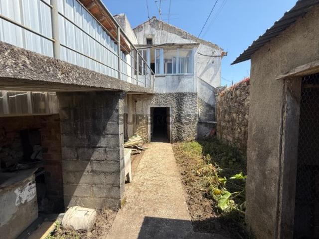 Moradia T3 C/ Anexos em Arrabal