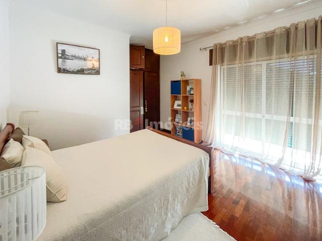 Moradia T3 c/ Espaço Comercial São Facundo, Abrantes