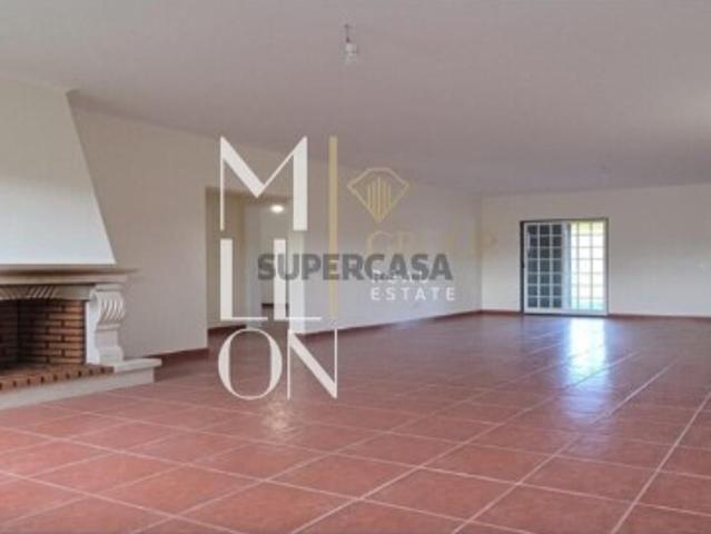 MORADIA T3 C/ PISCINA + 3.220m² | OPORTUNIDADE RARA
