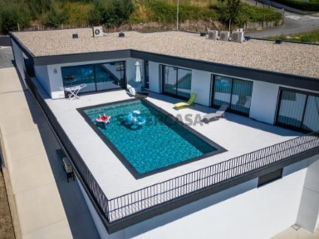 Moradia T3 c/ piscina de 2022