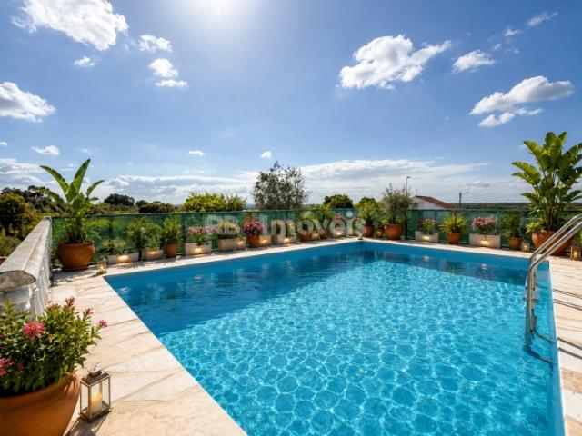 Moradia T3 c/ Piscina e Terreno, em São Facundo, Abrantes