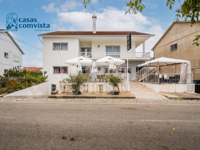 Moradia T3 / Café/ Arrecadação/ Habitação / Espite 480m² Espite