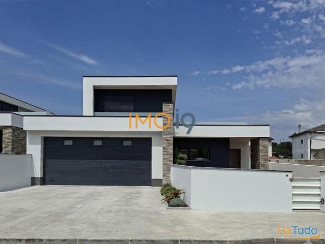 Moradia T3 | Centro de Fátima | 26084075318