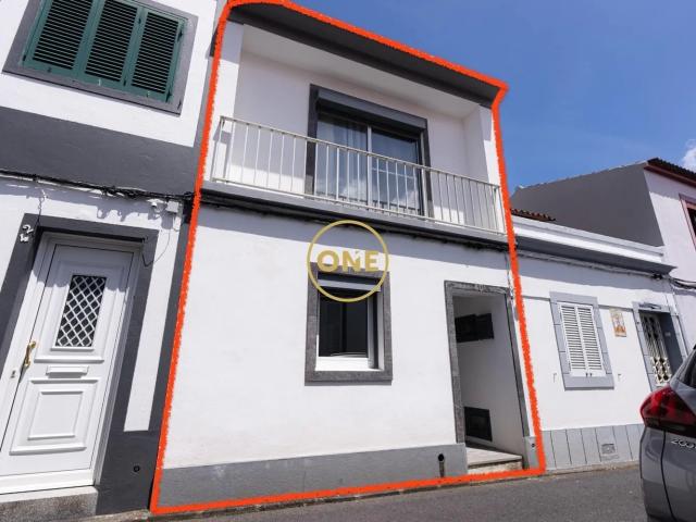 Moradia T3 Centro de Ponta Delgada