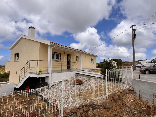 Moradia T3 com 180 m², a apenas 8 km da Ericeira
