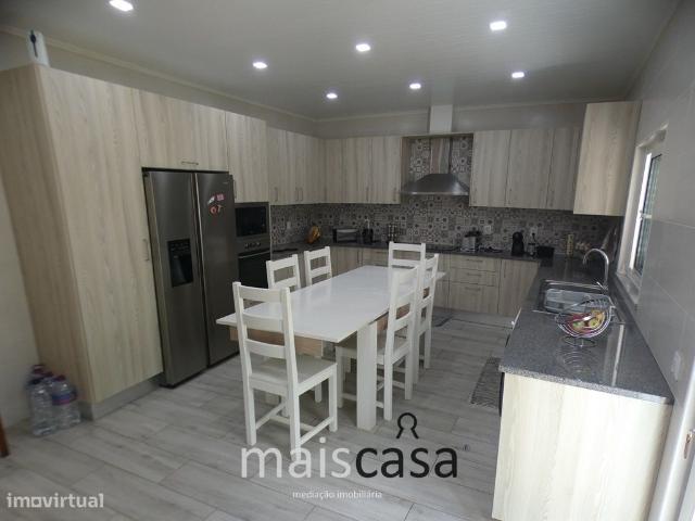 Moradia T3 com Tanque, Terreno e Linha de gua