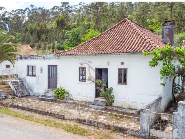 Moradia T3 com terreno e vistas privilegiadas | Barrenta P. 110m² Alcaria