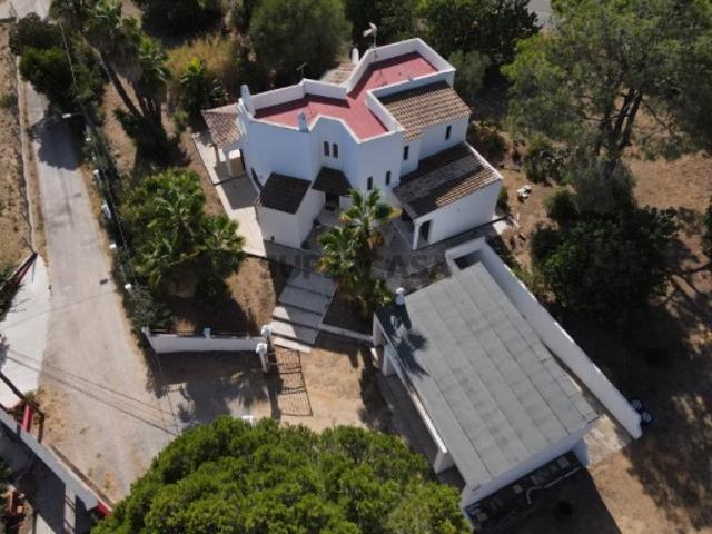 Moradia T3 com Terreno em Lagoão Moncarapacho Olhão