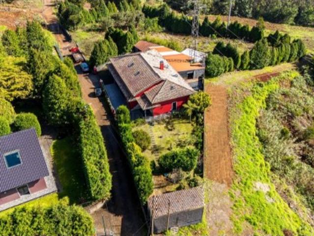 Moradia T3 com Amplas Áreas | Santa Cruz | Ilha da Madeira