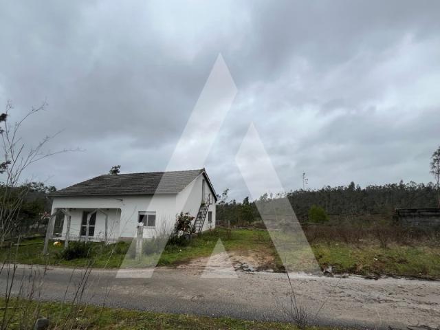 Moradia T3 com amplo terreno de 2.660 m² Rio de Couros, Ourém