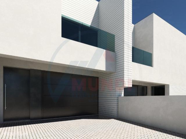 Moradia T3 com anexos e jardim, j em fase de acabamentos em Anadia