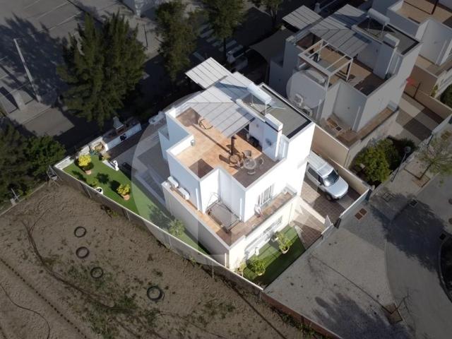 Moradia T3 com cave, vista mar e jardim 151m² Luz de Tavira e Santo Estêvão