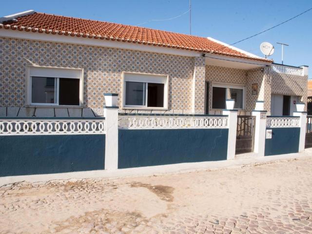 Moradia T3 com garagem e jardim – Cachofarra