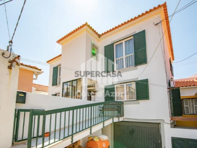 Moradia T3 com Garagem Sesimbra, Maça