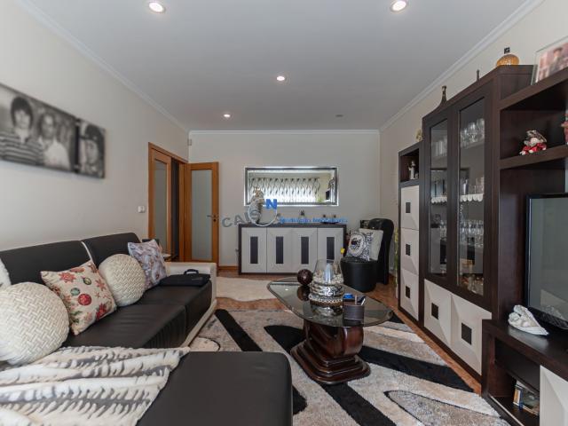 Moradia T3 com jardim e anexo, em Penafiel