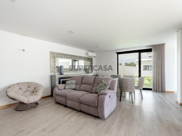 Moradia T3 com jardim, em São Salvador, Ílhavo