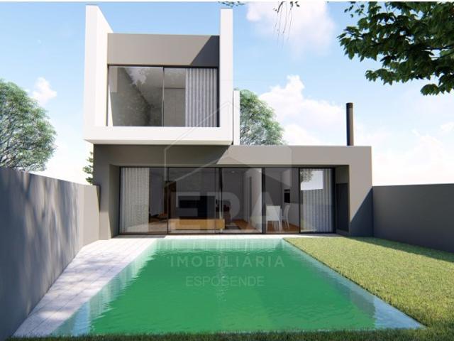 Moradia T3, com jardim, Tregosa
