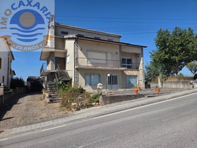 Moradia T3 com Loja e 1.000 m² de Terreno | Habitação Própria ou Excelente Investimento