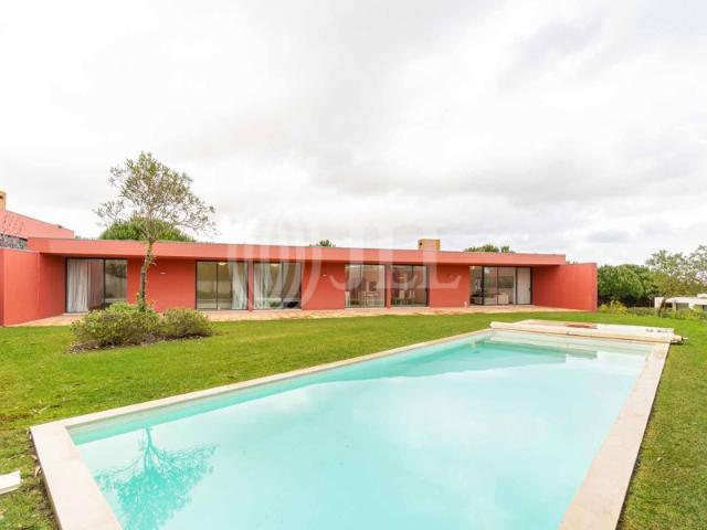 Moradia T3 com piscina no Bom Sucesso Resort, em Óbidos