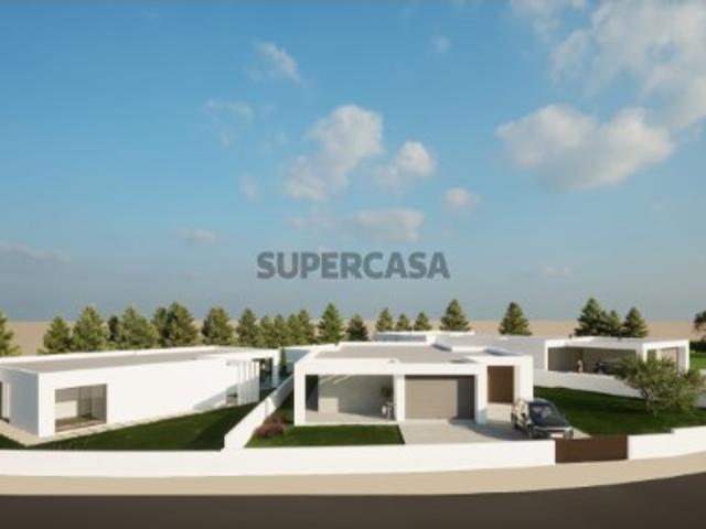 Moradia T3 com piscina Casais da Espinheira